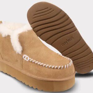 MYKOS BRITT WOMEN'S SAND PULL-ON SLIPPER BOOTIE WM 2450